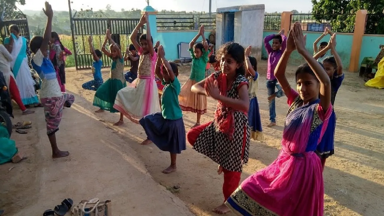 Daily yoga · Inapura, Tumkur